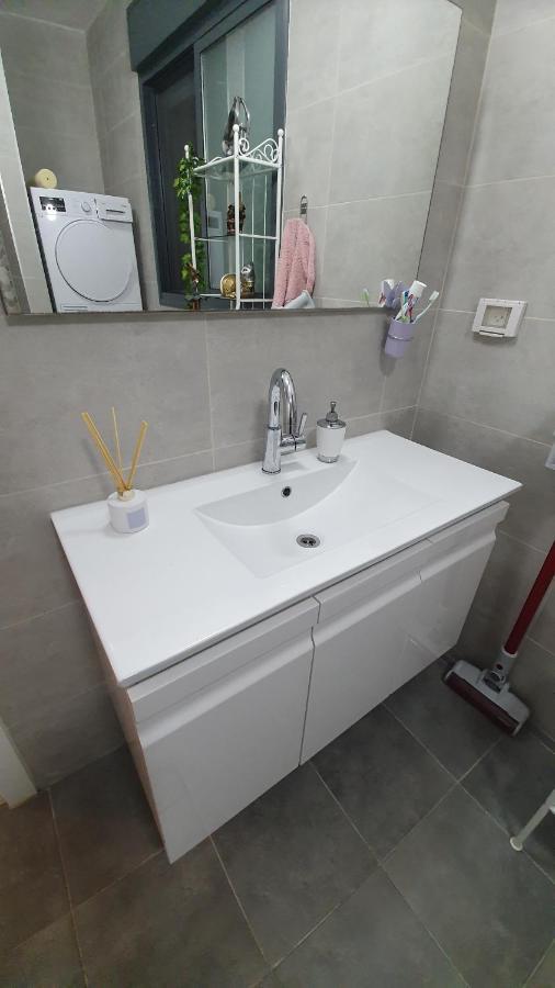 Tami Rooms Naharia Buitenkant foto